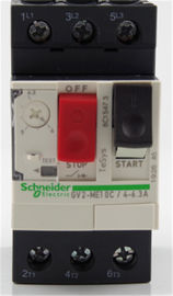 Interruttore automatico di controllo motore Schneider TeSys GV2ME per protezione da cortocircuito